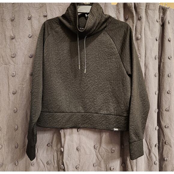 JUICY COUTURE SPORT Cropped Pullover Womens Medium M Black Textured Jacquard - Picture 1 of 11